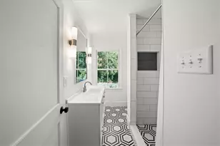 1005 Northrope Dr NE, Atlanta, GA 30324 - Photo 9