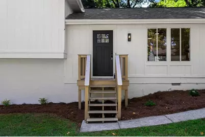 489 Village Run, Lawrenceville, GA 30046 - Photo 3