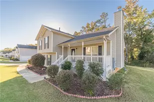 583 Embassy Walk, Winder, GA 30680 - Photo 5