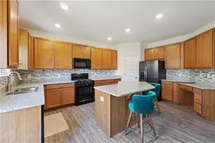 178 Brinson Cir, Canton, GA 30114 - Photo 5