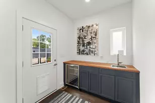 1256 Chelsea Cir NW, Atlanta, GA 30318 - Photo 31