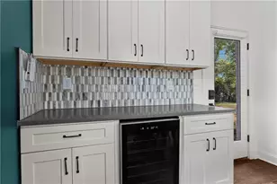 1696 Emerald Ave SW, Atlanta, GA 30310 - Photo 15