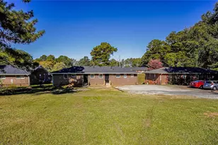 2877 Whispering Hills Dr, Atlanta, GA 30341 - Photo 19