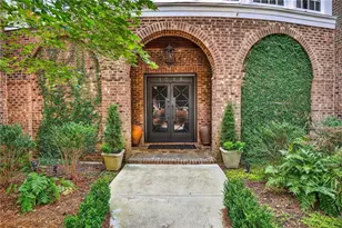 1018 Peachtree Battle Cir NW, Atlanta, GA 30327 - Photo 3