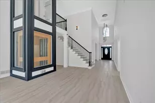 402 Stratford Estates Manor, Canton, GA 30115 - Photo 3