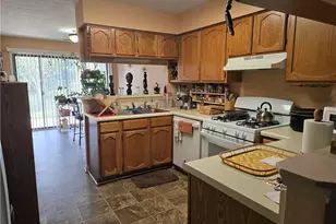 1545 Burnstone Dr, Stone Mountain, GA 30088 - Photo 5