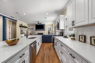 1985 Lois Pl NW, Atlanta, GA 30318 - Photo 9