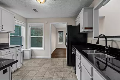 2400 Salem Drive NE, Marietta, GA 30062 - Photo 11