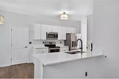 1095 Northpointe Trace, Roswell, GA 30076 - Photo 5