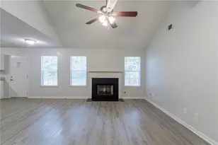 6593 Pole Creek Dr, Lithonia, GA 30058 - Photo 9