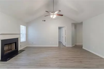 6593 Pole Creek Drive, Lithonia, GA 30058 - Photo 11