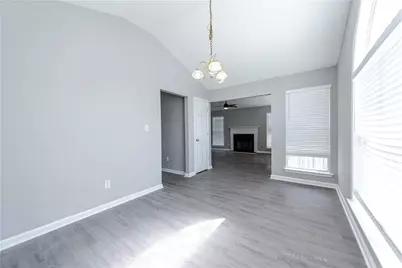 425 Eagles Flight Lane, Riverdale, GA 30274 - Photo 7