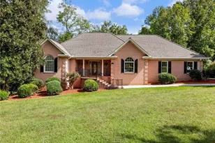 141 Willows Ct, Cleveland, GA 30528 - Photo 1