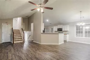 1236 Cabot's Dr, Auburn, GA 30011 - Photo 9