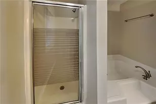 2733 Ashbury Point Ln, Marietta, GA 30066 - Photo 11