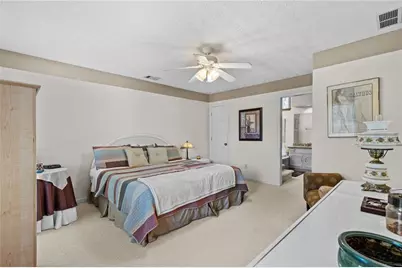 2451 Meadowglen Trail, Snellville, GA 30078 - Photo 25