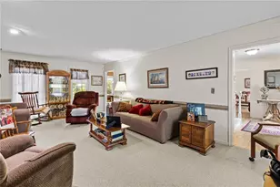 2451 Meadowglen Trail, Snellville, GA 30078 - Photo 15