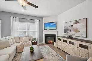 346 Lanier Cir, Woodstock, GA 30189 - Photo 3