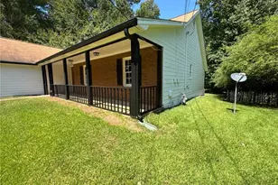 2617 Laurel Woods Ln SE, Conyers, GA 30094 - Photo 3