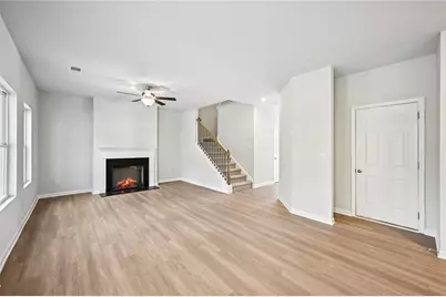 342 Lanier Circle, Woodstock, GA 30189 - Photo 5