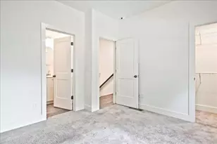 140 Color Cir, Atlanta, GA 30317 - Photo 21