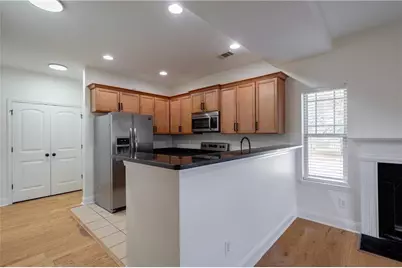 2401 Rose Palm Place, Atlanta, GA 30315 - Photo 9