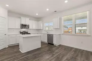 2949 Champions Way, Loganville, GA 30052 - Photo 11