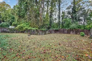 935 Fairburn Rd NW, Atlanta, GA 30331 - Photo 15