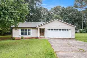 136 Jennifer Ln, Carrollton, GA 30116 - Photo 5