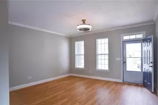 6616 Splashwater Dr, Flowery Branch, GA 30542 - Photo 7