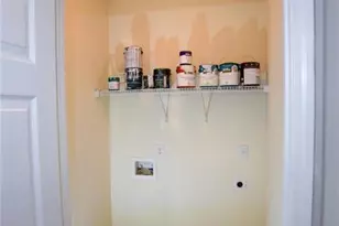 6616 Splashwater Dr, Flowery Branch, GA 30542 - Photo 9