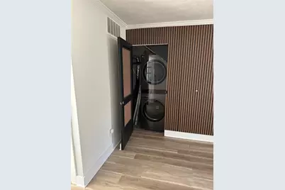 100 Biscayne Drive NW #C5, Atlanta, GA 30309 - Photo 11