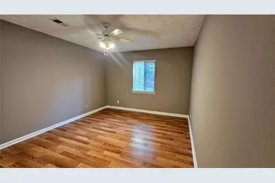 2388 Lawrenceville Highway #D, Decatur, GA 30033 - Photo 17