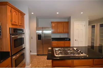 3765 Cochran Lake Drive, Marietta, GA 30062 - Photo 11