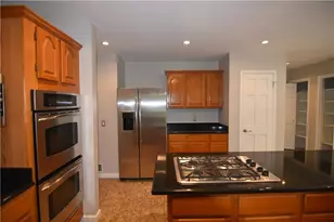 3765 Cochran Lake Dr, Marietta, GA 30062 - Photo 11