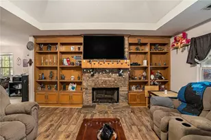 205 Woodcrest Dr, Covington, GA 30016 - Photo 5