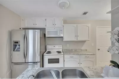 1300 Surrey Lane SW, Marietta, GA 30008 - Photo 15