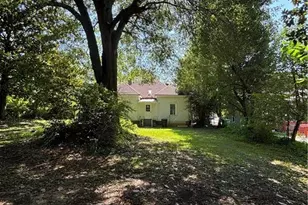 1090 Forest Ave, Stone Mountain, GA 30083 - Photo 13