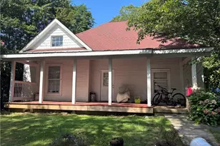 1090 Forest Ave, Stone Mountain, GA 30083 - Photo 11