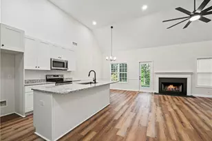 3368 Green Leaf Ln, Gainesville, GA 30507 - Photo 9