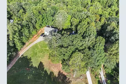 3368 Green Leaf Ln, Gainesville, GA 30507 - Photo 3