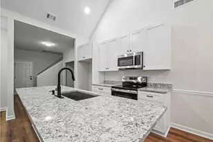 3368 Green Leaf Ln, Gainesville, GA 30507 - Photo 11