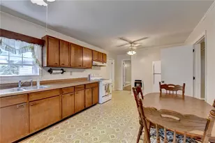 37 Spring St, Gainesville, GA 30501 - Photo 25