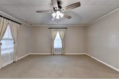 37 Spring Street, Gainesville, GA 30501 - Photo 13