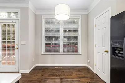 1740 Highlands View SE, Smyrna, GA 30082 - Photo 9