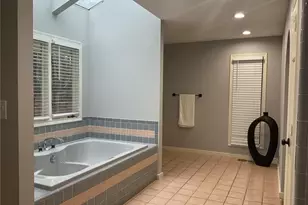 2251 Colonial Oak Way, Stone Mountain, GA 30087 - Photo 7