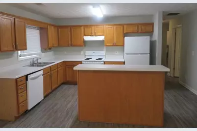 330 Chestnut Drive, Covington, GA 30016 - Photo 7