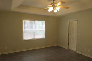 330 Chestnut Dr, Covington, GA 30016 - Photo 9