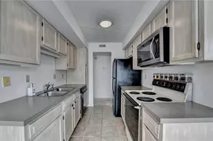 518 Glenleaf Dr, Peachtree Corners, GA 30092 - Photo 9