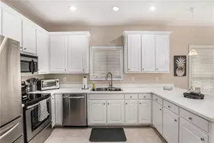 615 Wellington Dr, Winder, GA 30680 - Photo 7